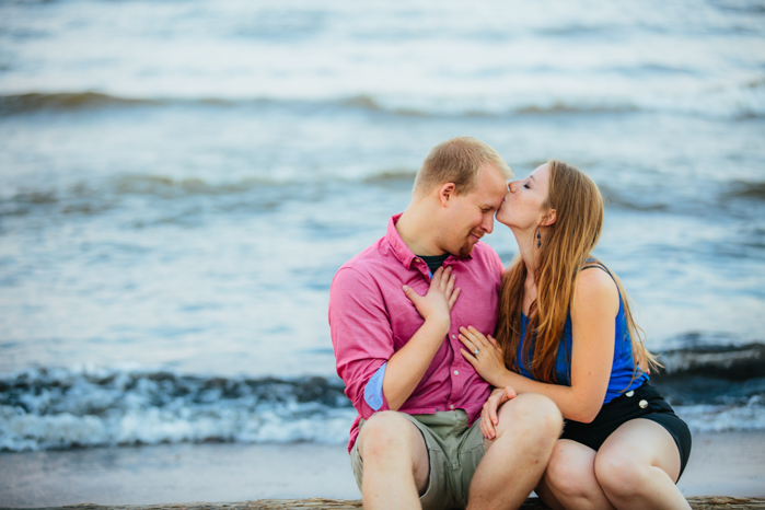 Milwaukee Photographer_Engagment Pictures (26)