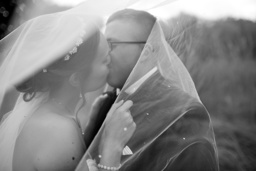 Wedding Photographer in Milwaukee WI_0748.jpg