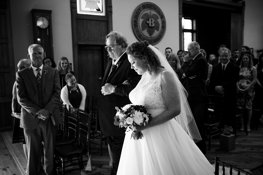 Milwaukee Wedding Photographer_At the Pabst