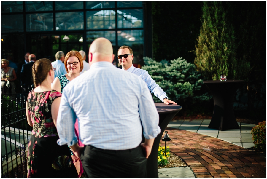 The Atrium_East Side Milwuakee_Wedding Photography in Wisconsin_Outdoor Wedding