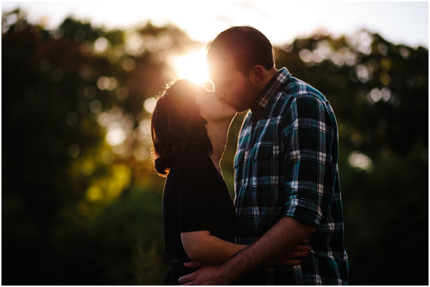 Milwaukee Hubard Park Engagement Pictures