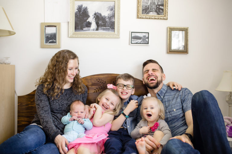 Family of six pictures