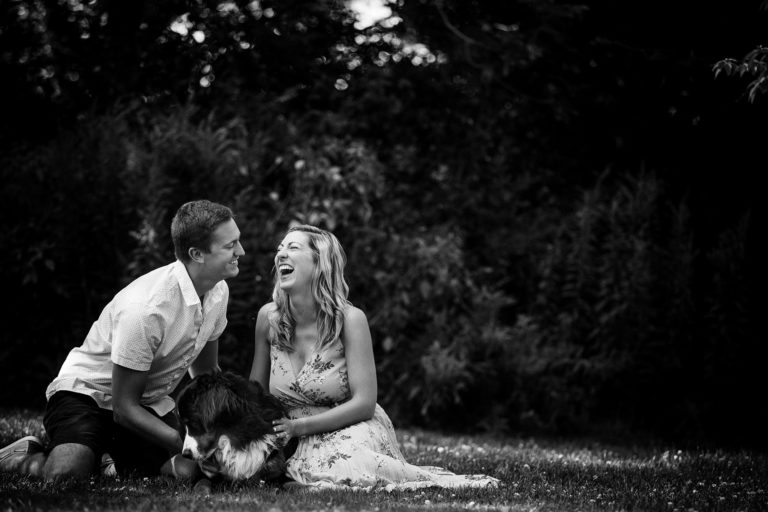 Lake-park-and-cafe-benelux-engagement-session